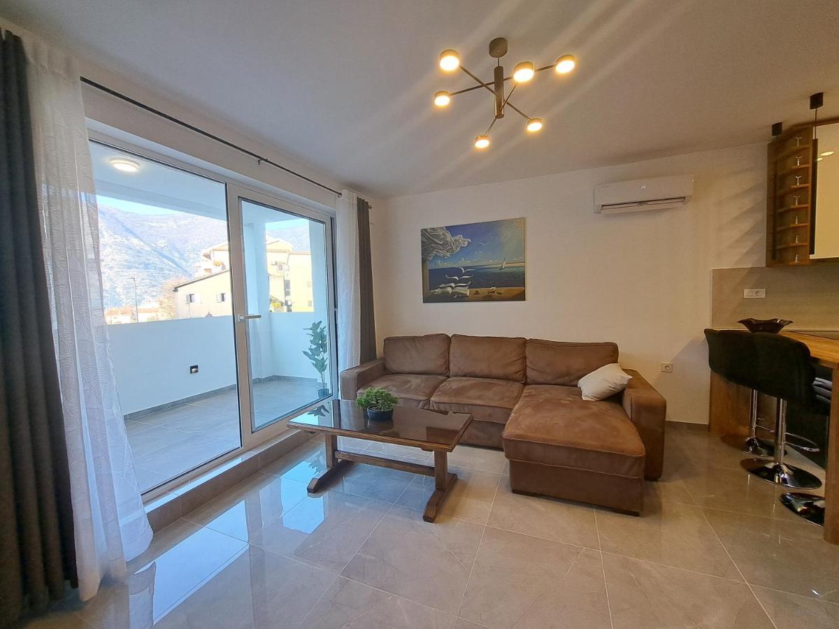 Paun Apartment Kotor Exterior photo